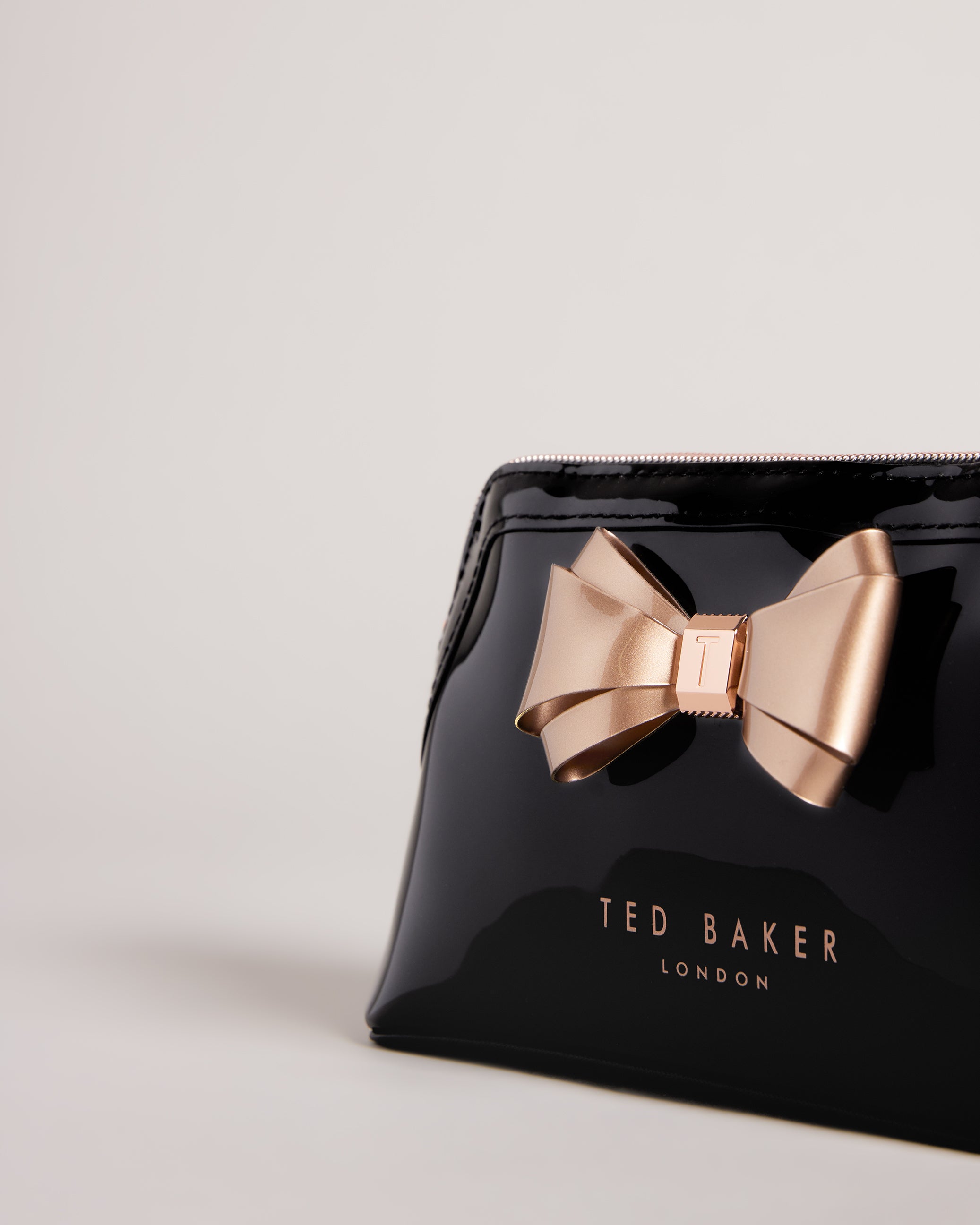 ted baker curved bow wash bag