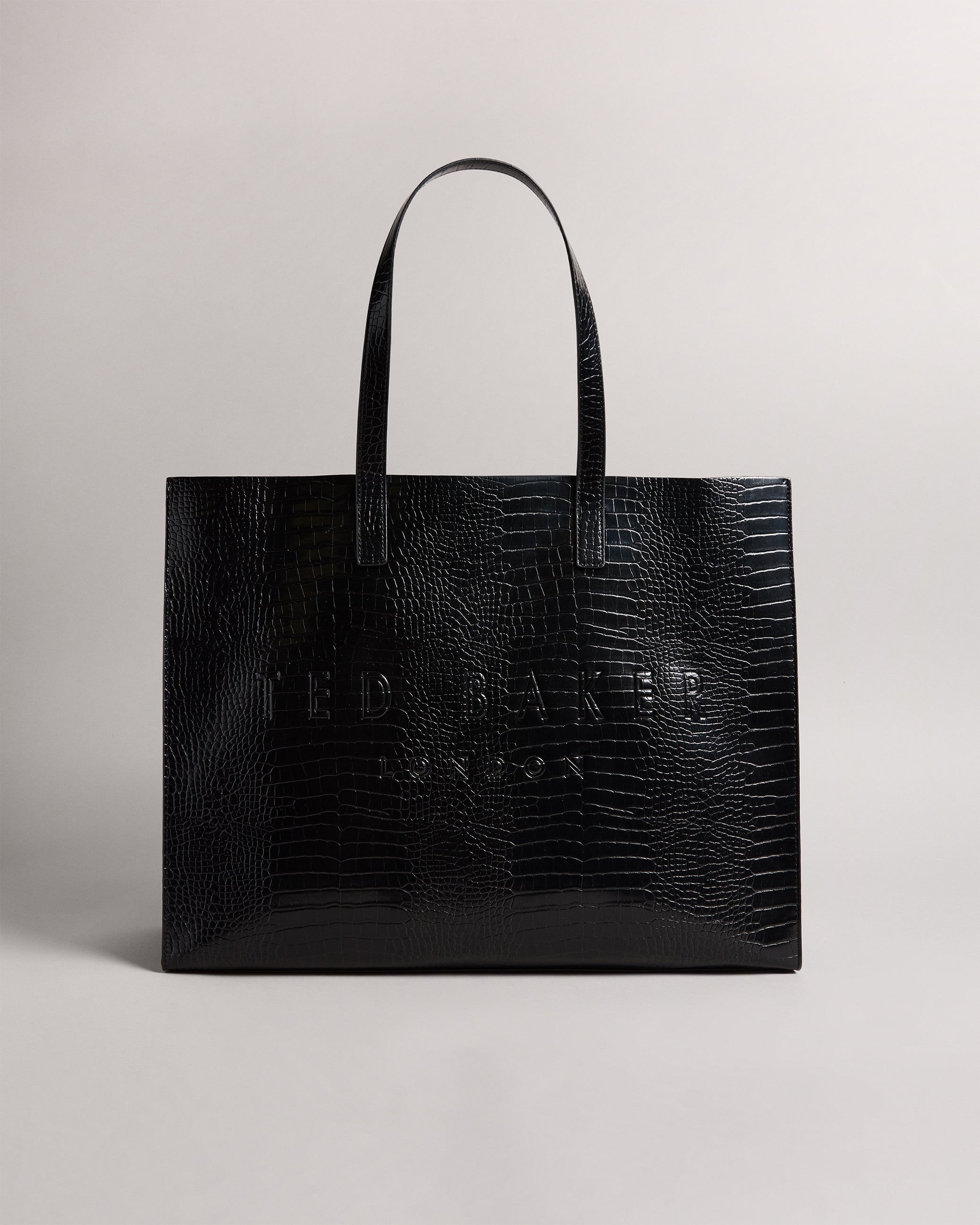 Fashion House Amman - Yves Saint Laurent Bag 🔥 On Sale ——— Shop Designer  Brands Online & In-Store www.fashionhouseamman.com ☎️0795324199 ——— |  Facebook